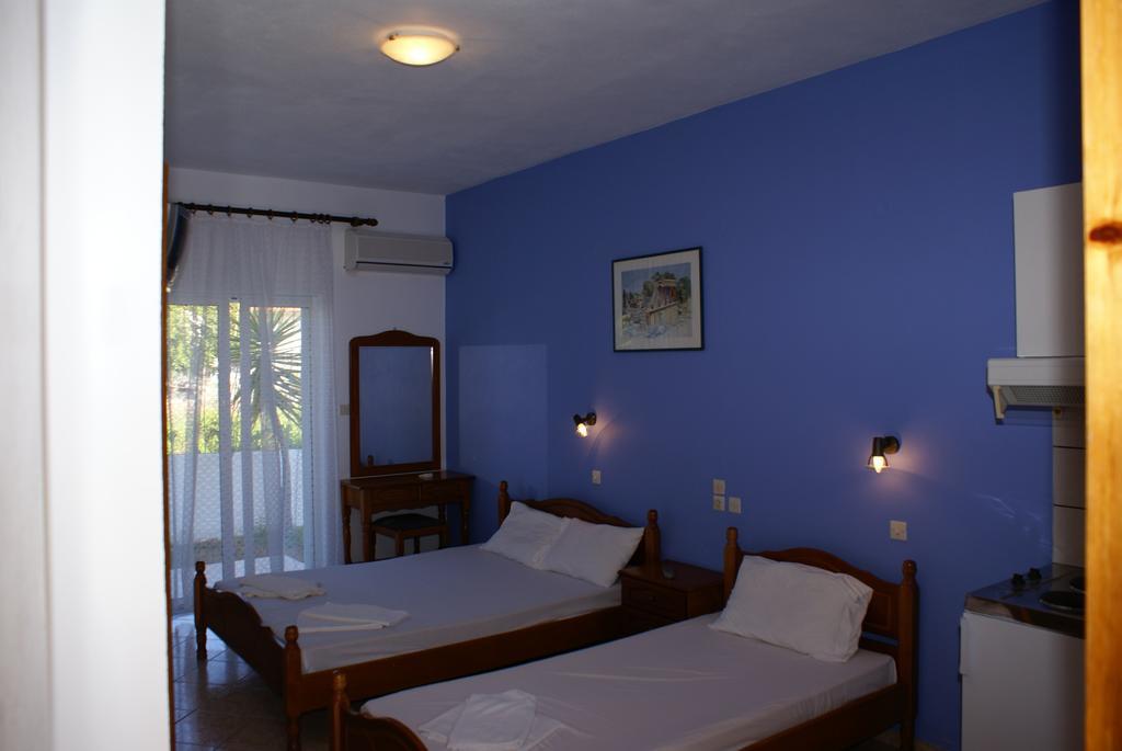 Andrianna Apartments Ammoudia Habitación foto
